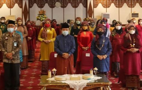 Gubernur Jambi Hadiri Pelantikan Virtual Ketua Dekranasda Provinsi Jambi